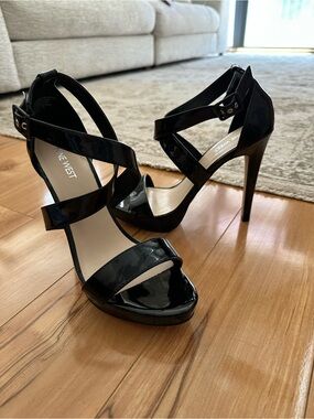 Nine West Black Patent Strappy Platform High Heels